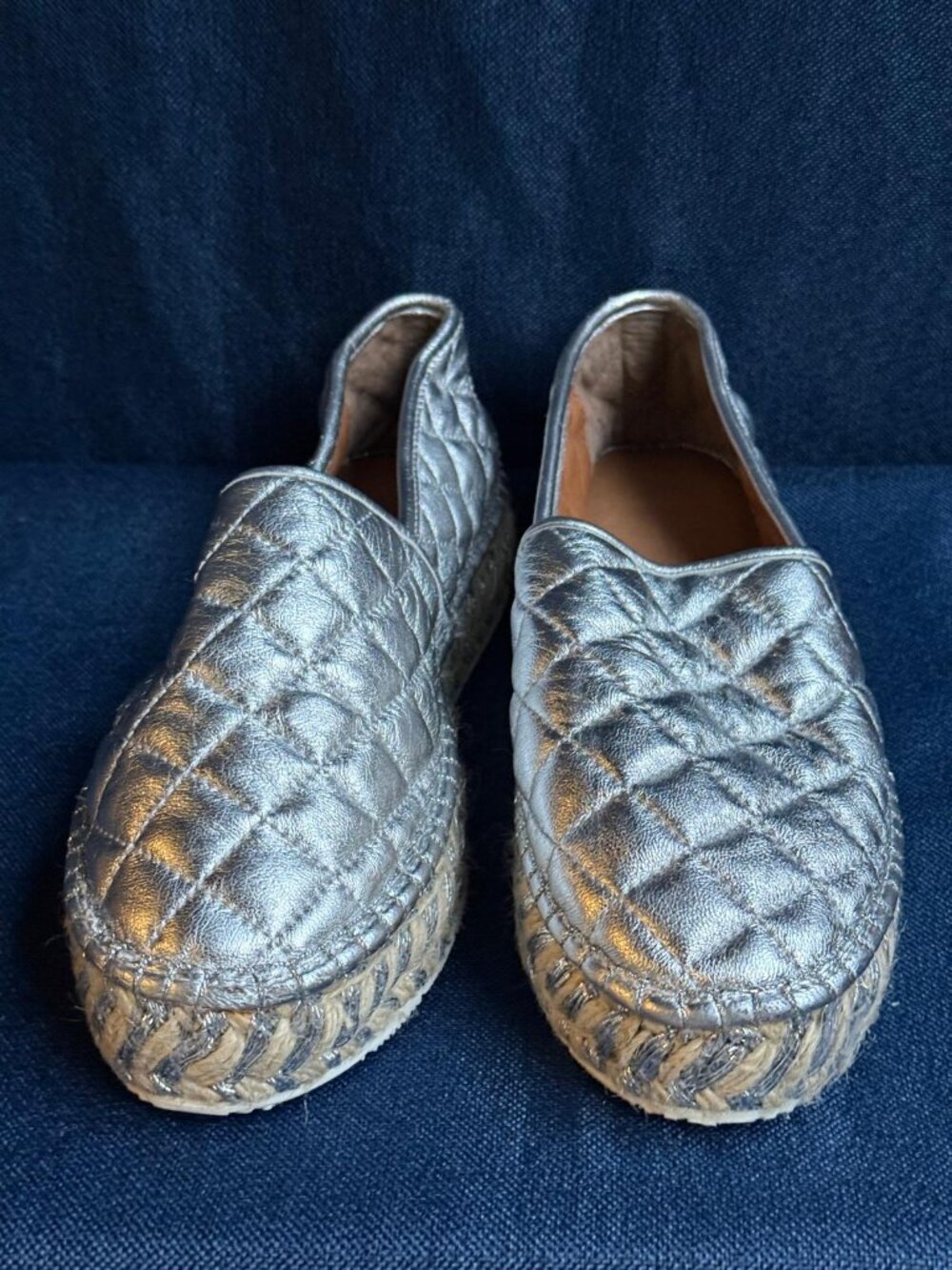 J/Slides Renata Silver Quilted Espadrilles Size 9 (Runs Small/Narrow)